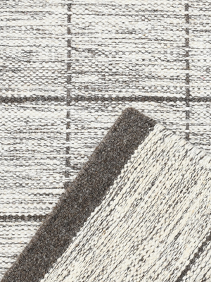 Aabid Hand-woven Wool Geometric Rug - Beige
