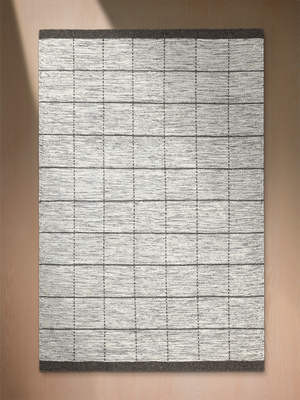 Aabid Hand-woven Wool Geometric Rug - Beige