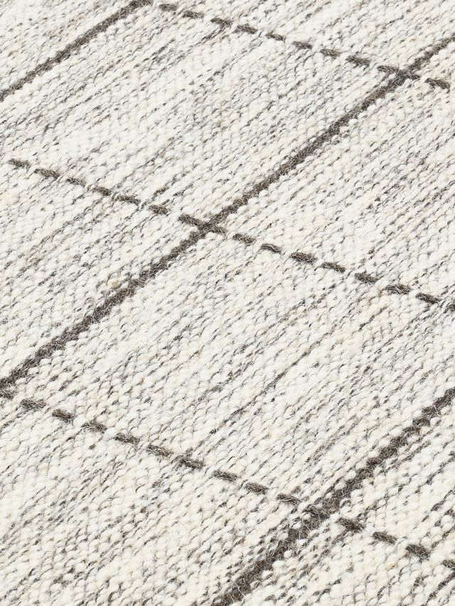 Aabid Hand-woven Round Wool Rug