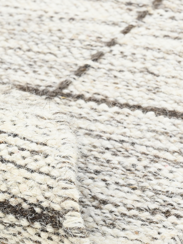 Aabid Hand-woven Round Wool Rug