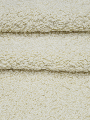 Narin Hand-woven Bouclé Floral Rug - Off-White