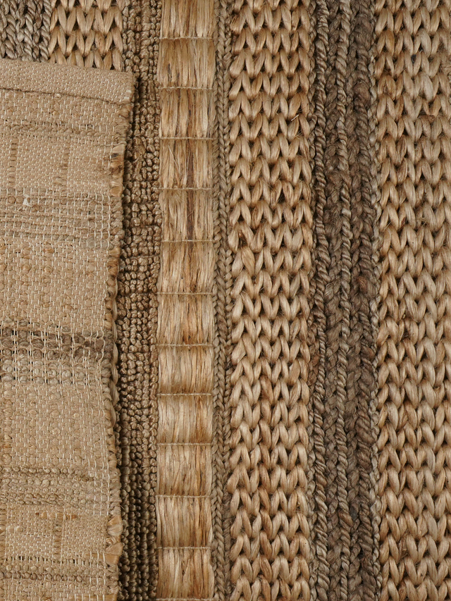 Zayd Hand-woven Jute Rug