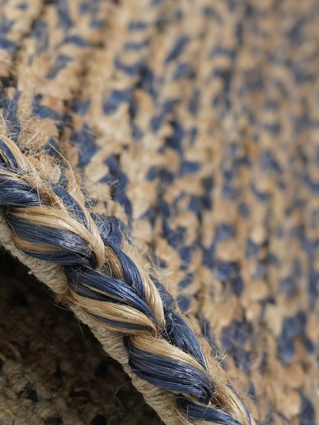 Hamza Hand-woven Jute Rug