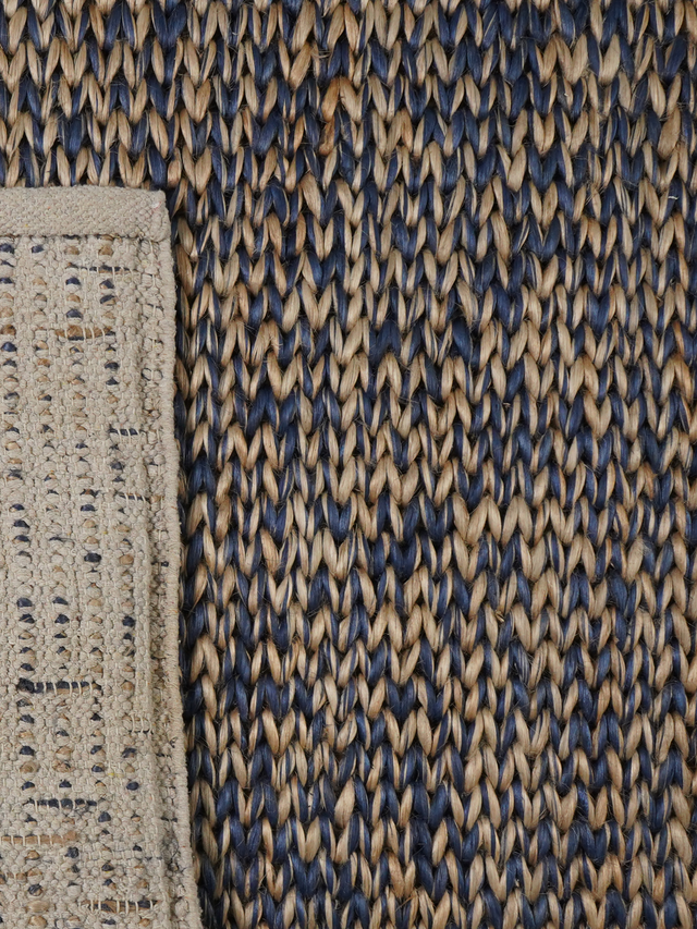 Hamza Hand-woven Jute Rug