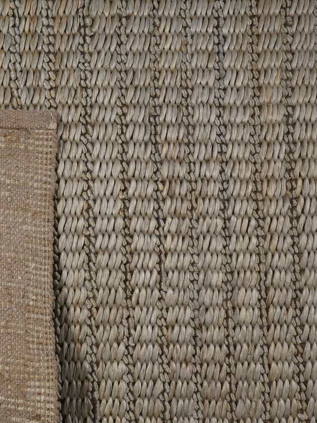 Aamil Hand-woven Jute Rug