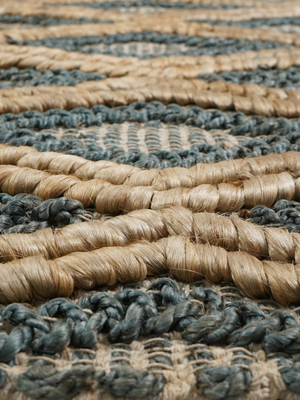Razaq Hand-woven Jute Geometric Rug - Natural