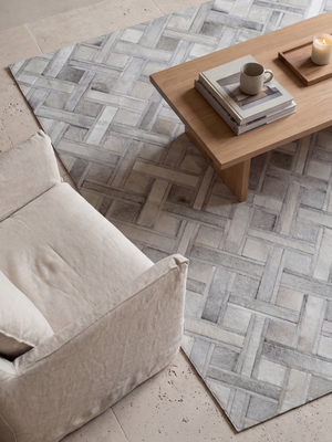 Eshan Hide & Wool Geometric Rug - Grey