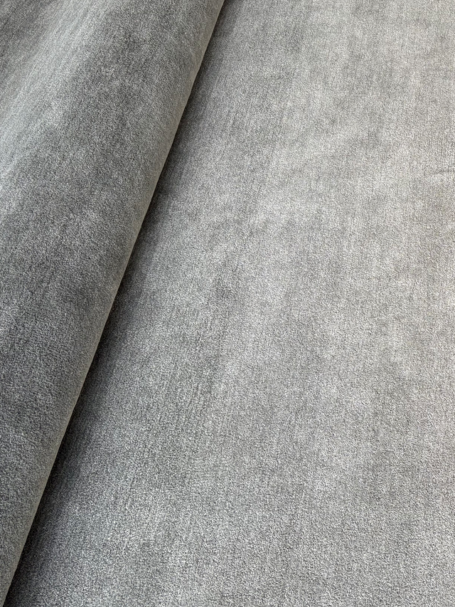 Nerun Hand-tufted Wool Rug