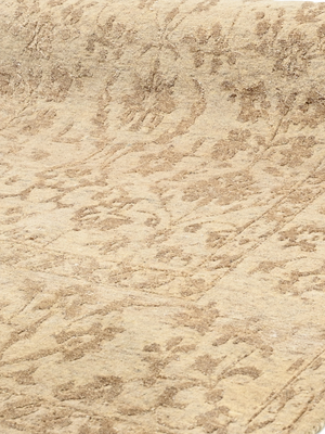 Mahtab Hand-knotted Wool-Silk Persian Rug - Beige