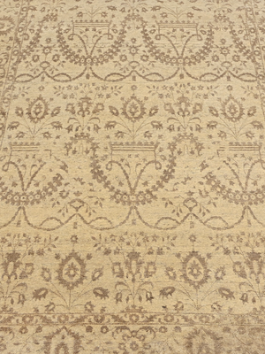 Royan Hand-knotted Wool-Silk Persian Rug - Beige