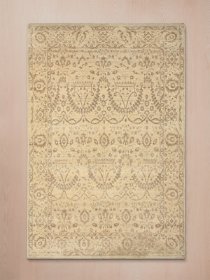 Royan Hand-knotted Wool-Silk Persian Rug - Beige