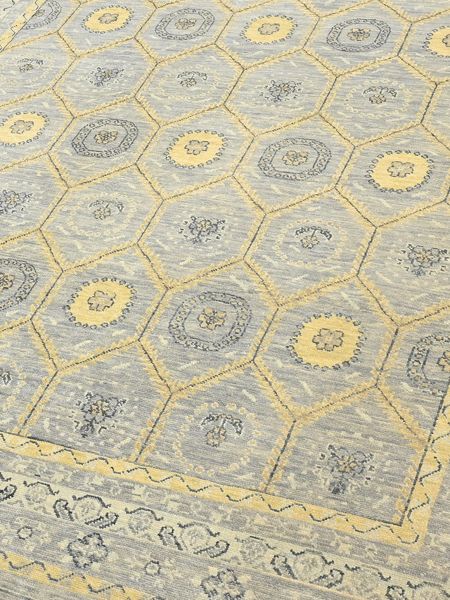 Suhana Hand-knotted Wool Rug