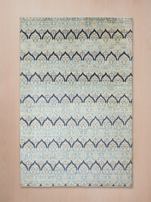 Reverie Hand-knotted Wool Persian Rug - Grey