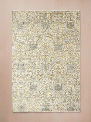 Iskra Hand-knotted Wool Persian Rug - Grey