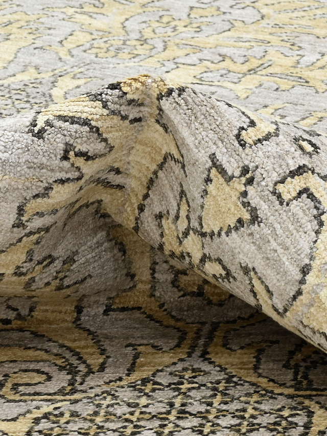 Iskra Hand-knotted Wool Rug