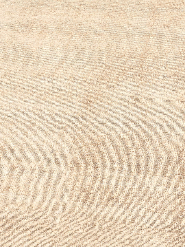 Nayra Hand-woven Scalloped Rug