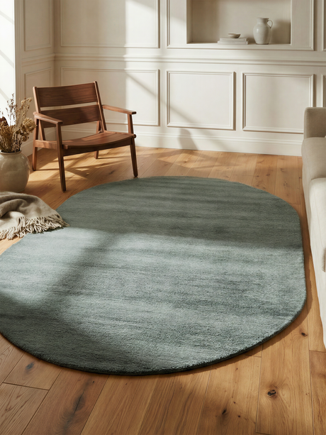 Luniva Hand-woven Oval Rug