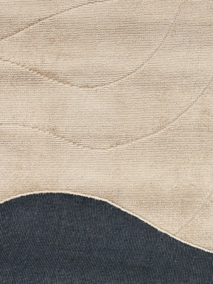 Siyana Hand-woven Organic Rug - Beige
