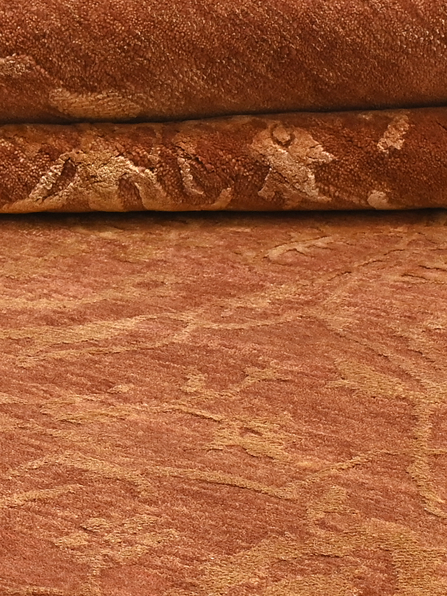 Rustic Aura Hand-knotted Wool & Silk Rug