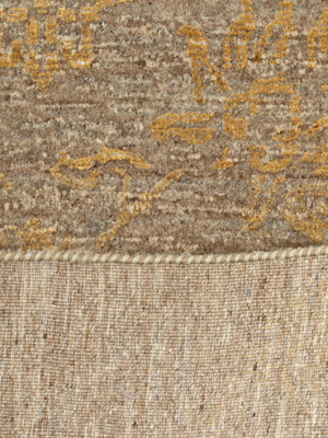 Aprezo Hand-knotted Wool & Silk Persian Rug - Beige