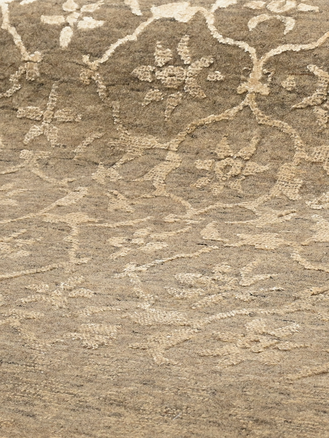 Mode Hand-knotted Wool & Silk Rug