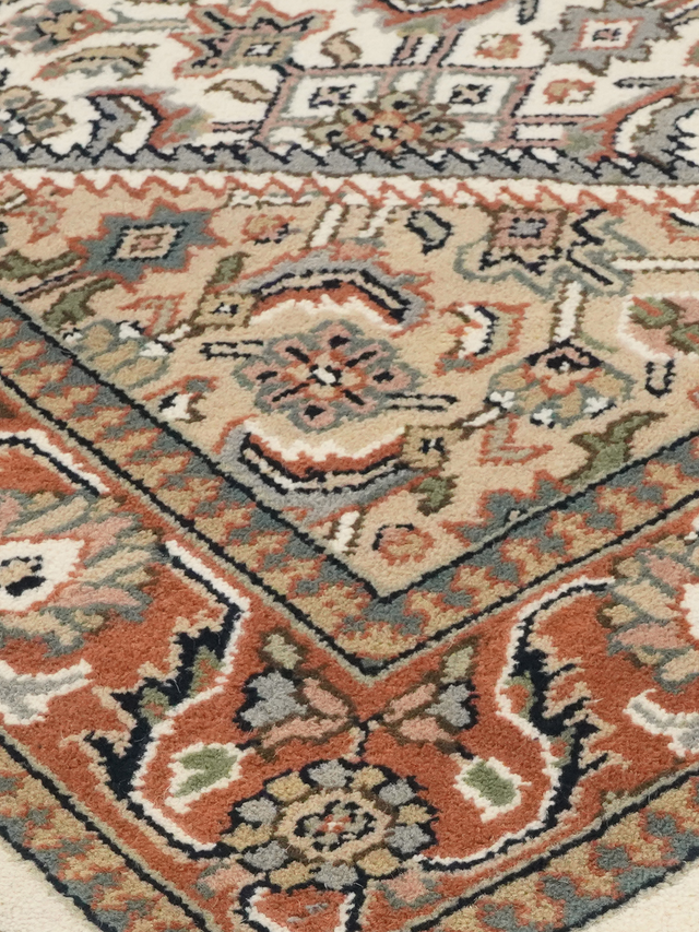 Monique Hand-knotted Wool Rug