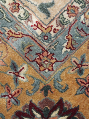 Ivaylo Hand-knotted Wool Persian Rug - Cream