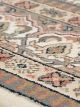 Aillie Hand-knotted Wool Rug