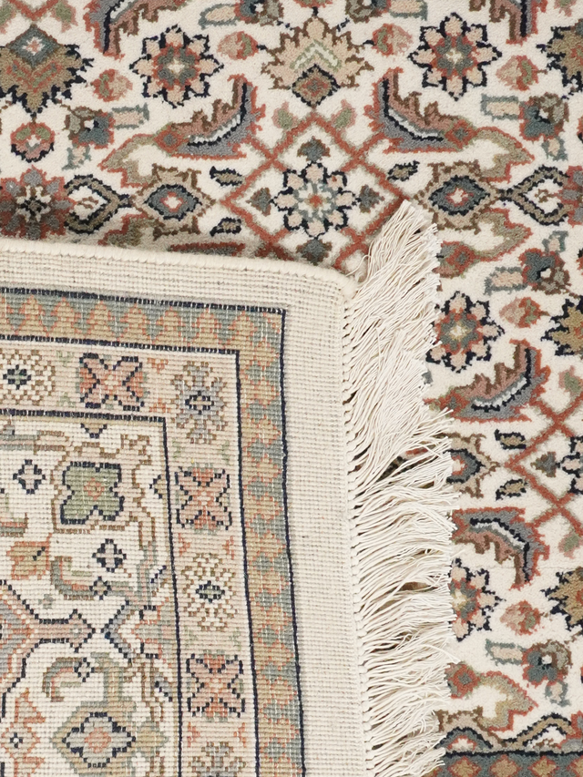 Aillie Hand-knotted Wool Rug