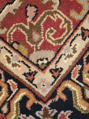 Susan Hand-knotted Wool Persian Rug - Red
