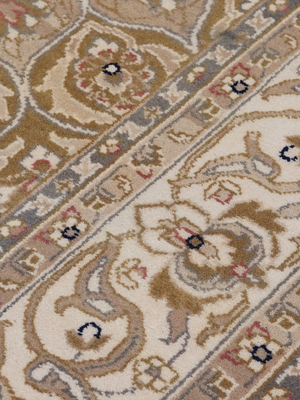 Lisha Hand-knotted Wool Persian Rug - Beige