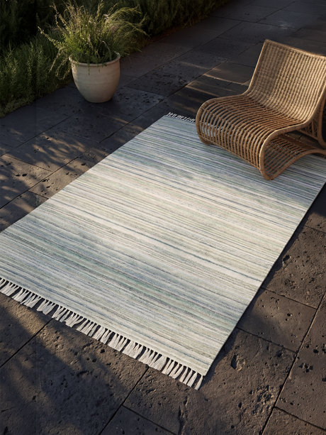 Janet Hand-woven Indoor-Outdoor Rug