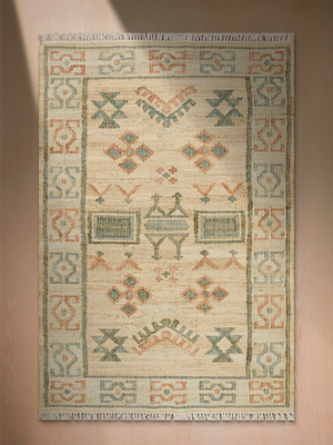 June Hand-woven Jute Geometric Rug - Natural