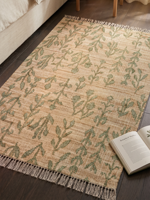 Olive Bliss Hand-woven Jute Floral Rug - Olive Green