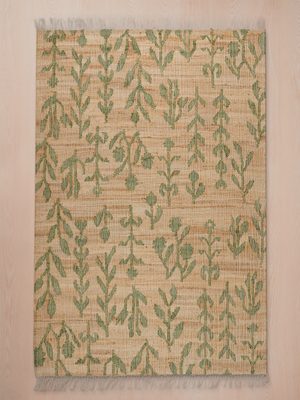 Olive Bliss Hand-woven Jute Floral Rug - Olive Green