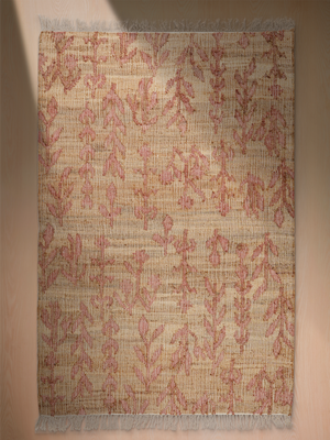 Olive Bliss Hand-woven Jute Floral Rug - Pink