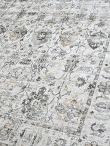 Nuvara Wool-Viscose Handloom Rug
