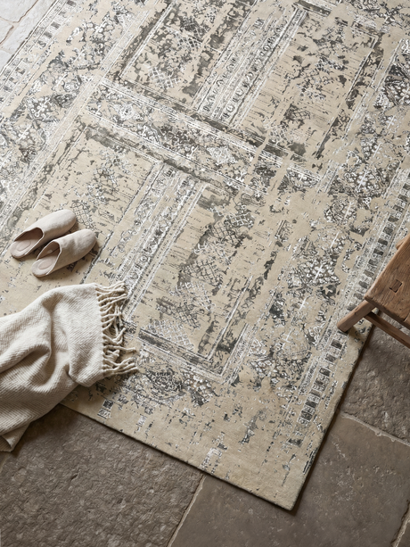 Vaari Wool & Bamboo Silk Hand-Knotted Rug
