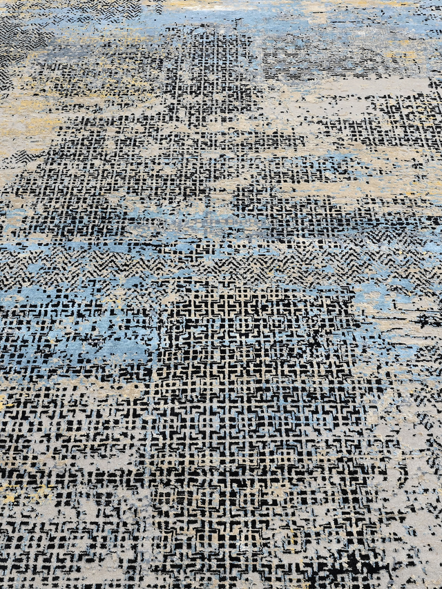 Alvren Hand-Knotted Wool & Bamboo Silk Rug - Grey