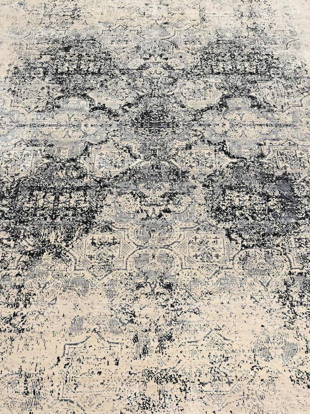 Branor Hand-knotted Wool & Bamboo Silk Rug