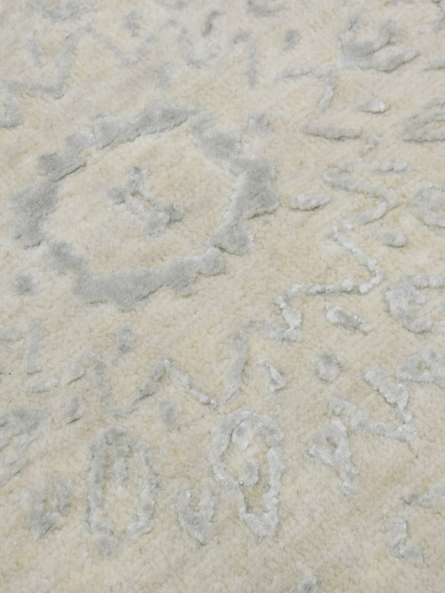 Gara Wool & Bamboo Silk Hand-Knotted Rug - Beige