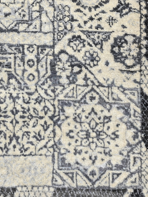 Zand Wool & Bamboo Silk Hand-Knotted Rug - Off-White
