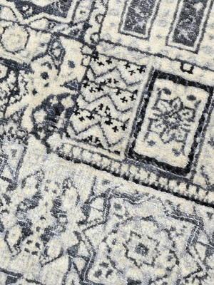 Zand Wool & Bamboo Silk Hand-Knotted Rug - Off-White