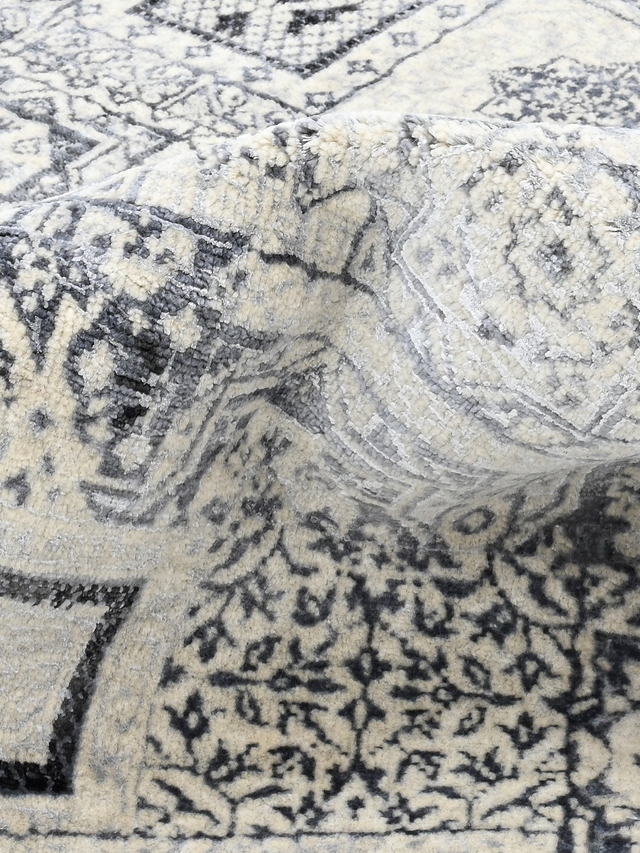 Zand Wool & Bamboo Silk Hand-Knotted Rug