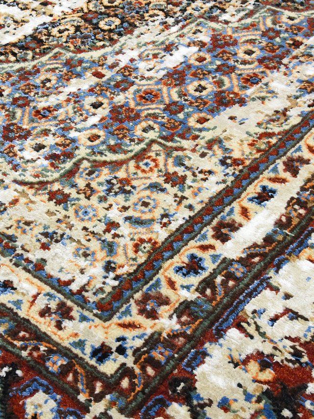 Varos Hand-knotted Wool & Bamboo Silk Rug