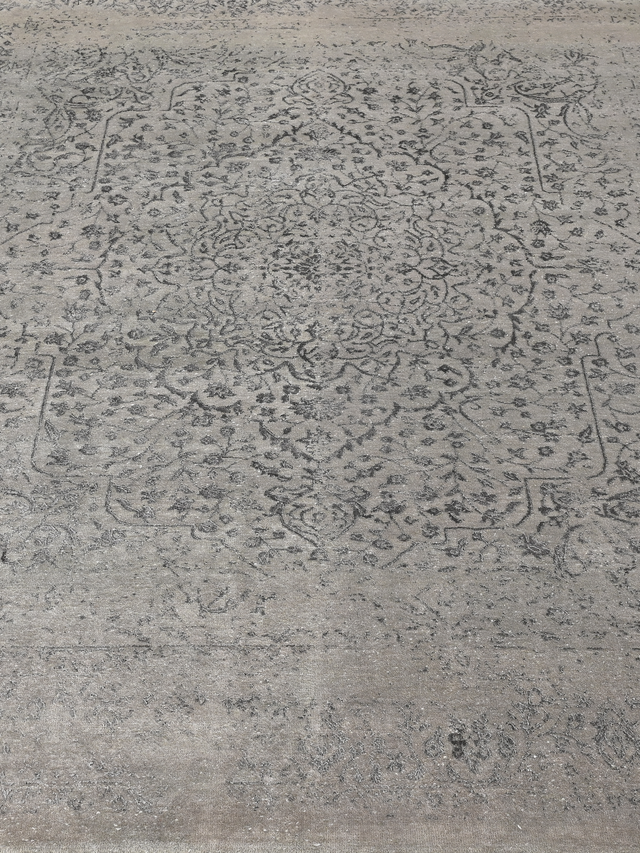Maro Wool & Bamboo Silk Hand-Knotted Rug - Temple Grey
