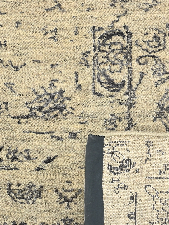 Veda Wool & Bamboo Silk Hand-Knotted Rug