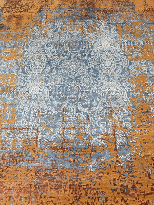 Oryn Hand-knotted Wool & Bamboo Silk Rug - Rust