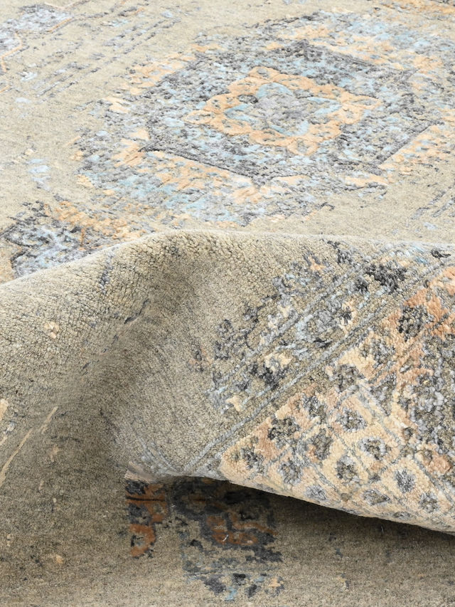 Tara Wool & Bamboo Silk Hand-Knotted Rug