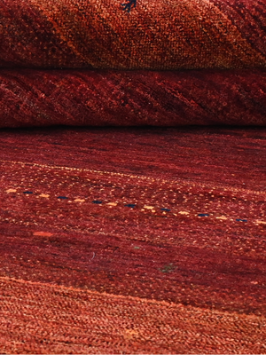 Ravik Hand-Knotted Wool Rug - Burgundy